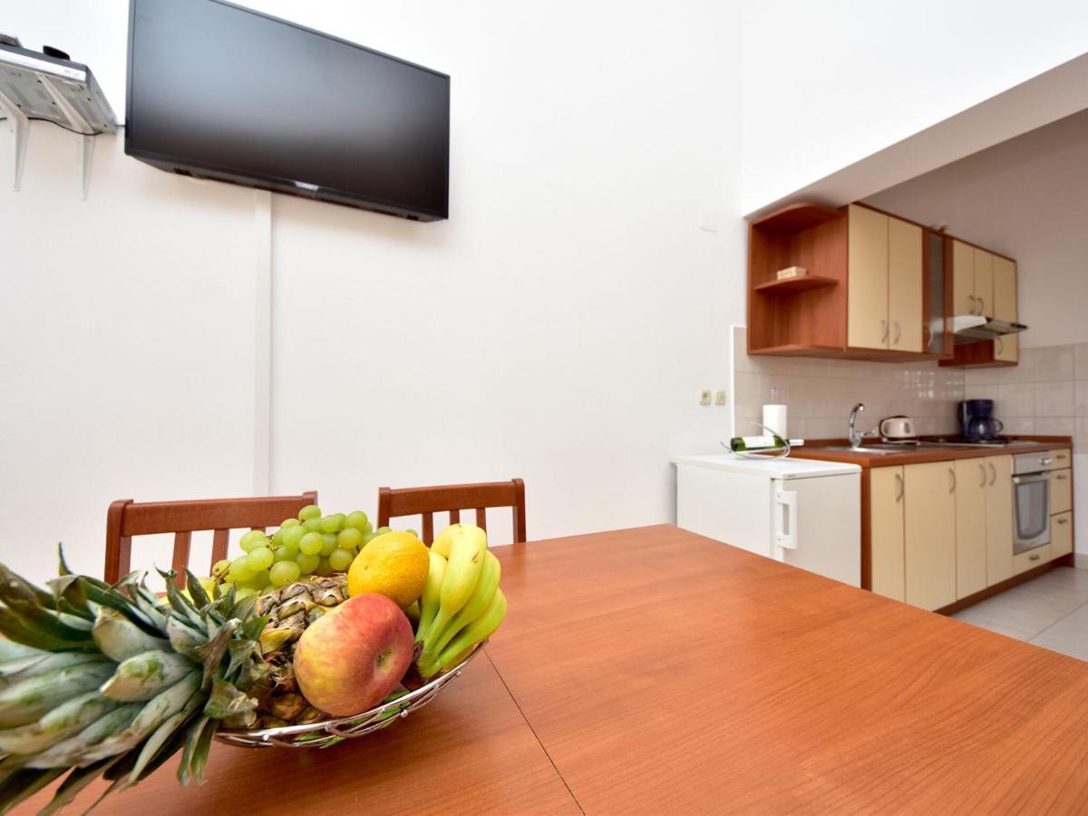 Cozy Holiday Home In Krusevo With Garden Luaran gambar