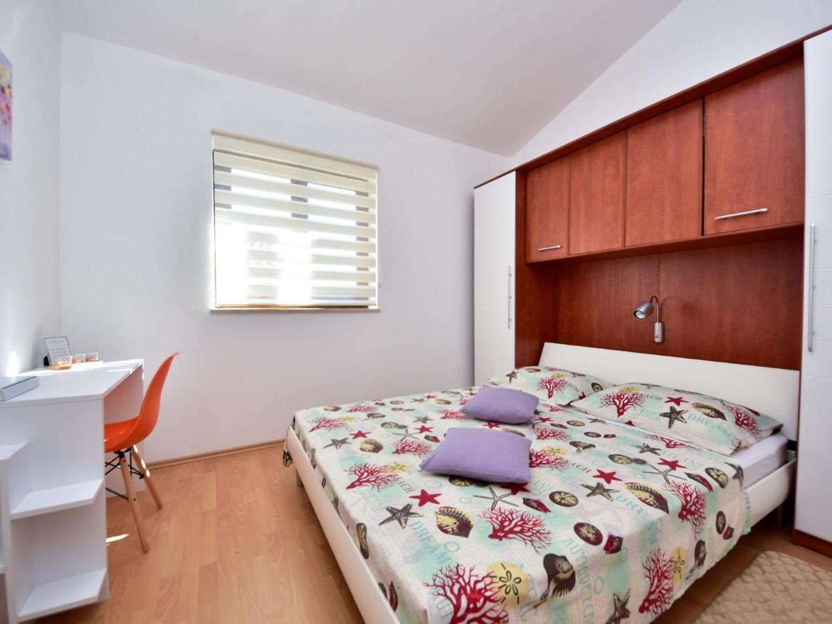 Cozy Holiday Home In Krusevo With Garden Luaran gambar
