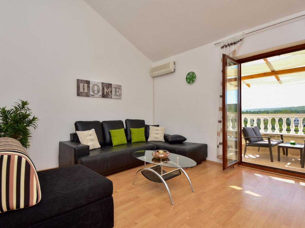 Cozy Holiday Home In Krusevo With Garden Luaran gambar